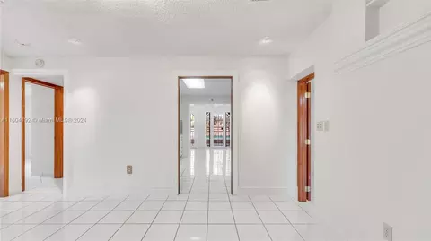 620 E 61st St, Hialeah, FL 33013 photo 11
