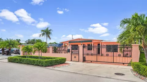 620 E 61st St, Hialeah, FL 33013 photo 4