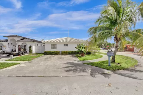 3131 W 79th Pl, Hialeah, FL 33018 photo 3