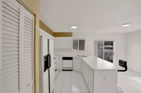 3131 W 79th Pl, Hialeah, FL 33018 photo 10