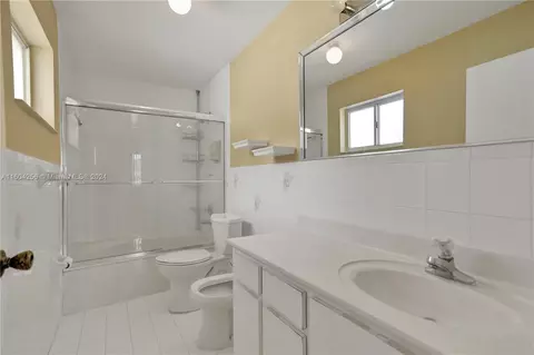 3131 W 79th Pl, Hialeah, FL 33018 photo 30