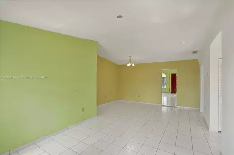 3131 W 79th Pl, Hialeah, FL 33018 photo 4