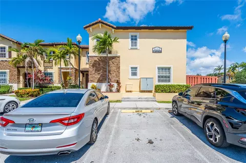 9153 SW 227th St #10, Cutler Bay, FL 33190