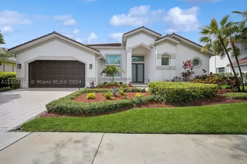 2787 Oakbrook Ln, Weston, FL 33332