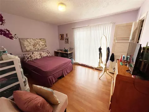 Bedroom - 880 W 80th Pl, Hialeah, FL 33014 photo 3 of 3