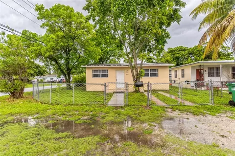 2035 NW 70th St, Miami, FL 33147