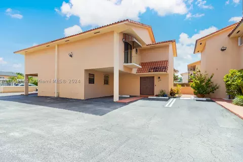 4237 NW 4th St #6, Miami, FL 33126