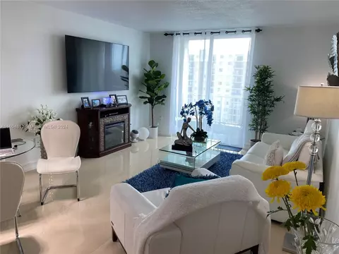 117 NW 42nd Ave #1407, Miami, FL 33126