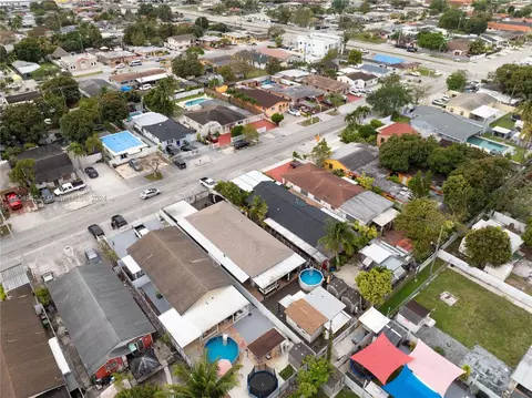 View/Area - 875 E 29th St, Hialeah, FL 33013 photo 9 of 11