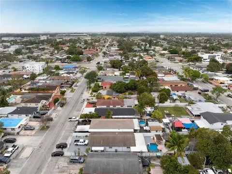 View/Area - 875 E 29th St, Hialeah, FL 33013 photo 8 of 11