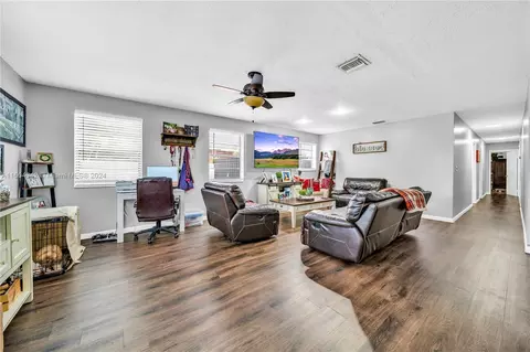 Entry Way - 875 E 29th St, Hialeah, FL 33013 photo 1 of 4
