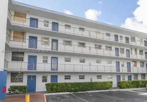 14150 SW 84th St #310-I, Miami, FL 33183
