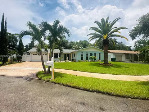1830 NW 170th St, Miami Gardens, FL 33056