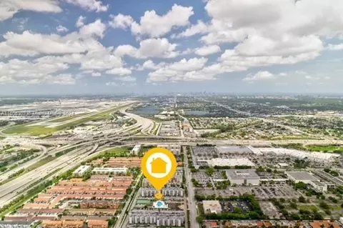 8075 NW 7 St #111, Miami, FL 33126