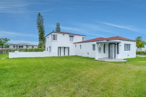 1201 NW 67th St, Miami, FL 33147