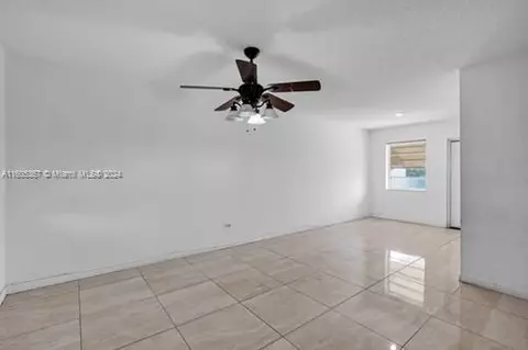 5095 E 9th Ln, Hialeah, FL 33013 photo 3