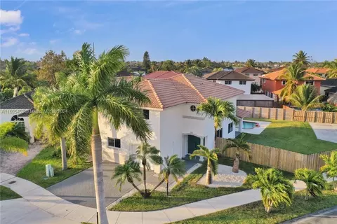 16630 SW 140th Ave, Miami, FL 33177