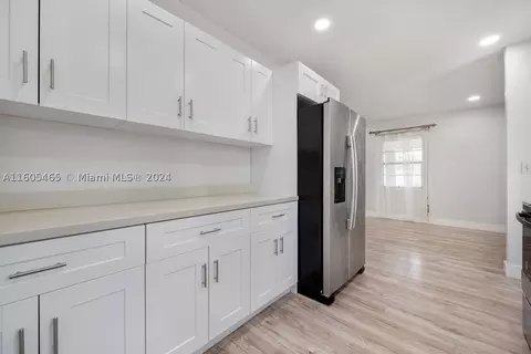 837 SW 26th St, Fort Lauderdale, FL 33315