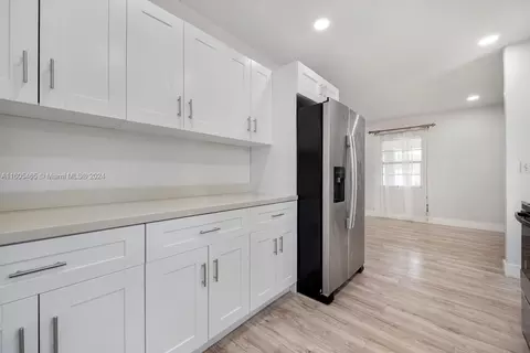 837 SW 26th St, Fort Lauderdale, FL 33315