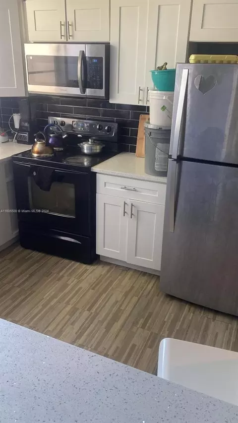 1756 NW 55th Ave #204, Lauderhill, FL 33313