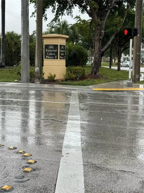 8345 W Sunrise Lks #103, Sunrise, FL 33322