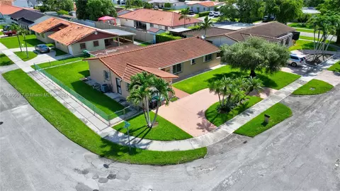 9421 SW 20th St, Miami, FL 33165