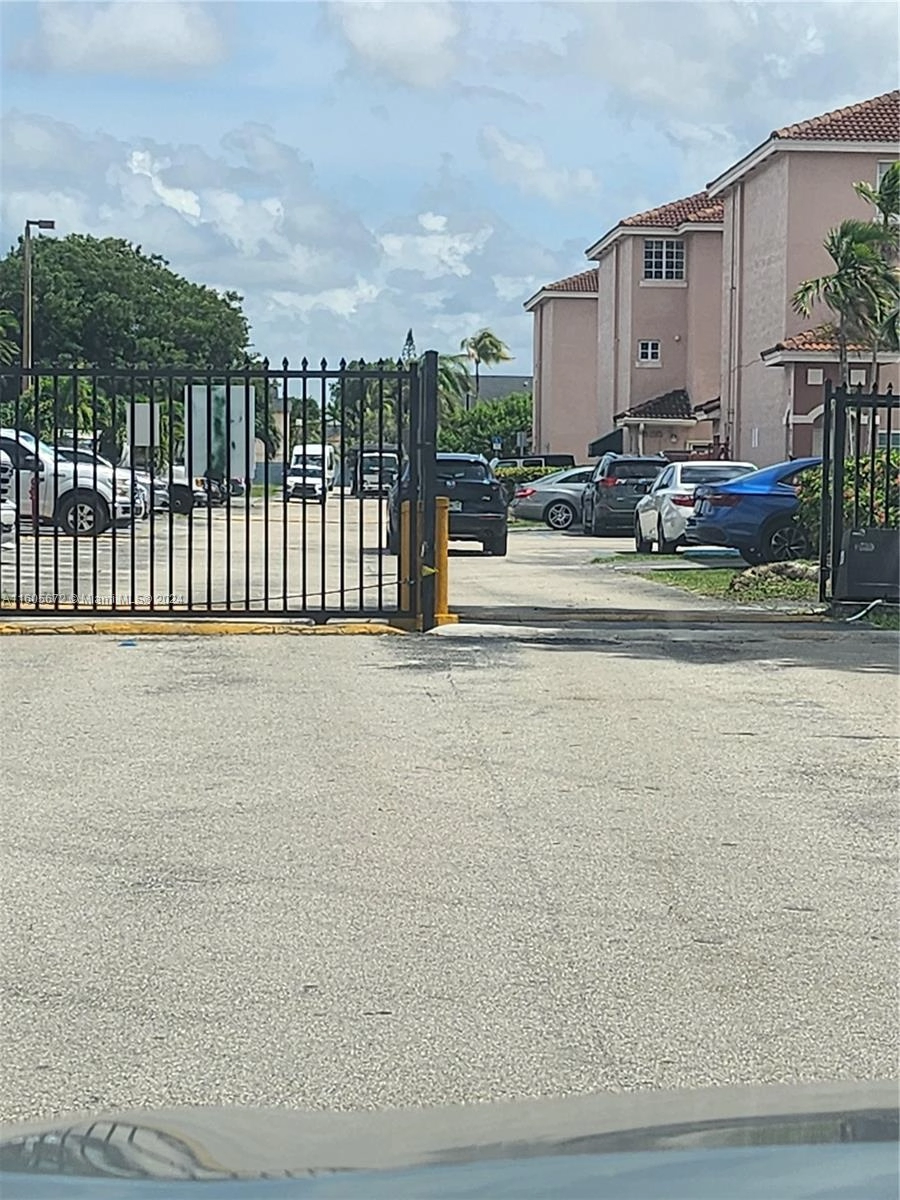 1221 SW 122nd Ave Unit 106  