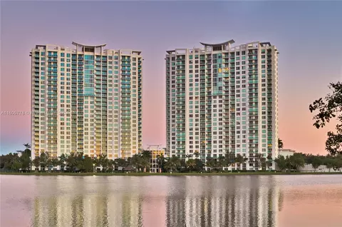 2681 N Flamingo Rd #1107S, Sunrise, FL 33323