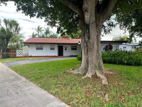 4400 Polk St, Hollywood, FL 33021