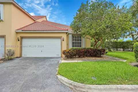 9854 Royal Palm Blvd, Coral Springs, FL 33065