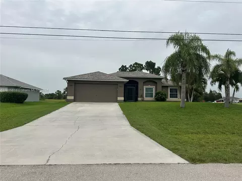 1811 NE 38th Ter, Cape Coral, FL 33909