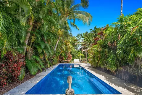 3701 Chase Ave, Miami Beach, FL 33140