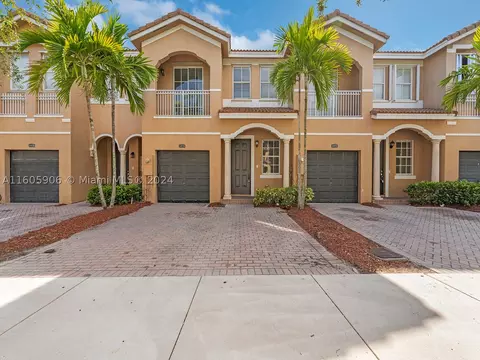 1425 SE 24th Rd, Homestead, FL 33035