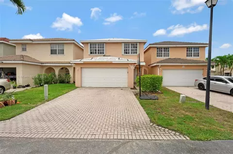 7165 Sienna Ridge Dr, Lauderhill, FL 33319