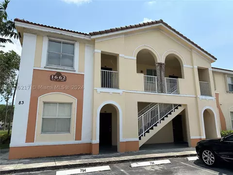 1662 SE 27th Dr #109, Homestead, FL 33035
