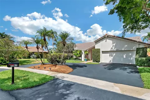 1067 NW 97th Ave, Plantation, FL 33322