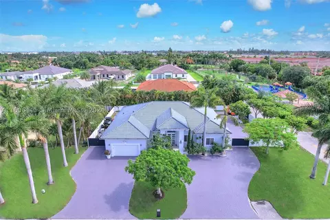 9701 NW 130th St, Hialeah Gardens, FL 33018