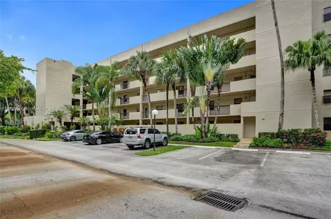 3000 NW 42nd Ave #B305, Coconut Creek, FL 33066