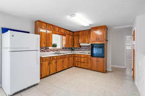 1607 Seabrook Rd, Jupiter, FL 33469 photo 4