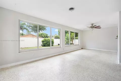 1607 Seabrook Rd, Jupiter, FL 33469 photo 9