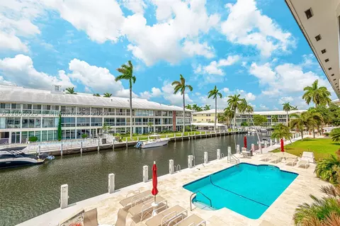 3050 NE 48th St #204, Fort Lauderdale, FL 33308