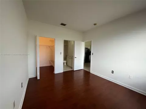 Undisclosed, Hialeah, FL 33015 photo 19