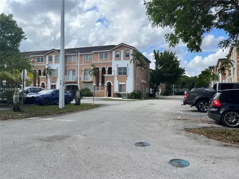 Undisclosed, Hialeah, FL 33015 photo 2