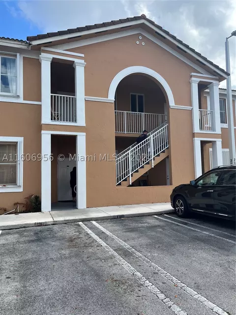 Undisclosed, Hialeah, FL 33015 photo 1