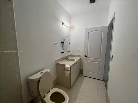 Undisclosed, Hialeah, FL 33015 photo 30