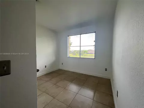 Undisclosed, Hialeah, FL 33015 photo 15