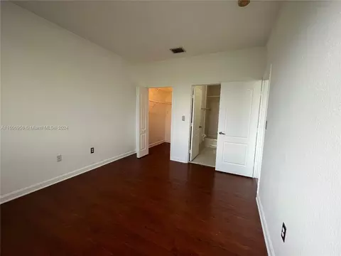 Undisclosed, Hialeah, FL 33015 photo 18