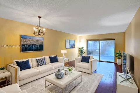 3120 Holiday Springs Blvd #204, Margate, FL 33063
