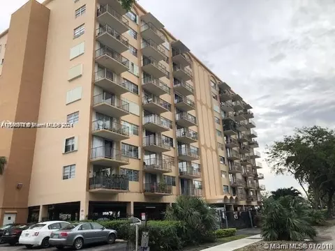 1470 NE 125th Ter #314, North Miami, FL 33161