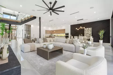 549 NE 11th Ave, Fort Lauderdale, FL 33301